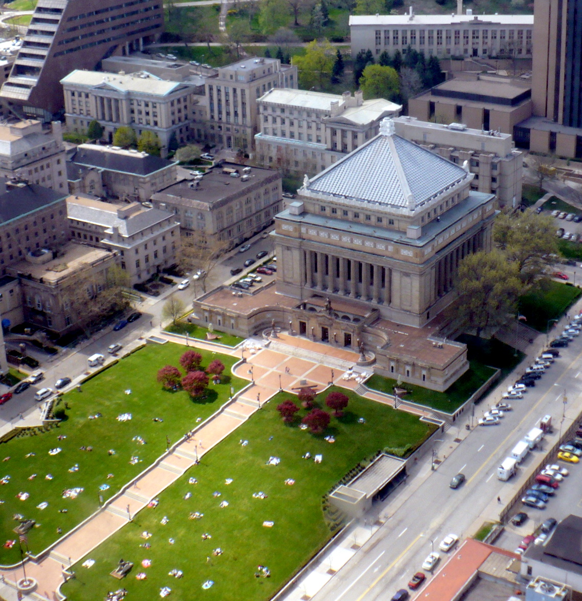 Soldiers_and_Sailors_Memorial_Hall_aerial_view.JPG