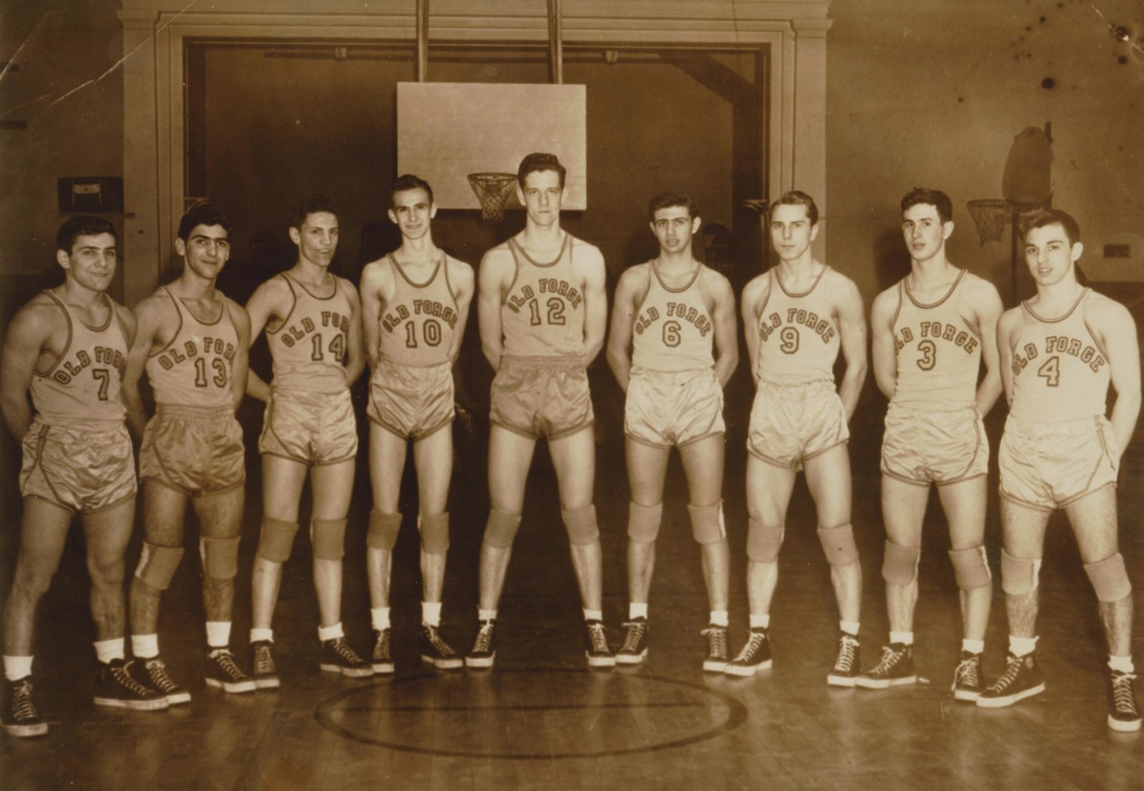 old-basketball-photo.jpg