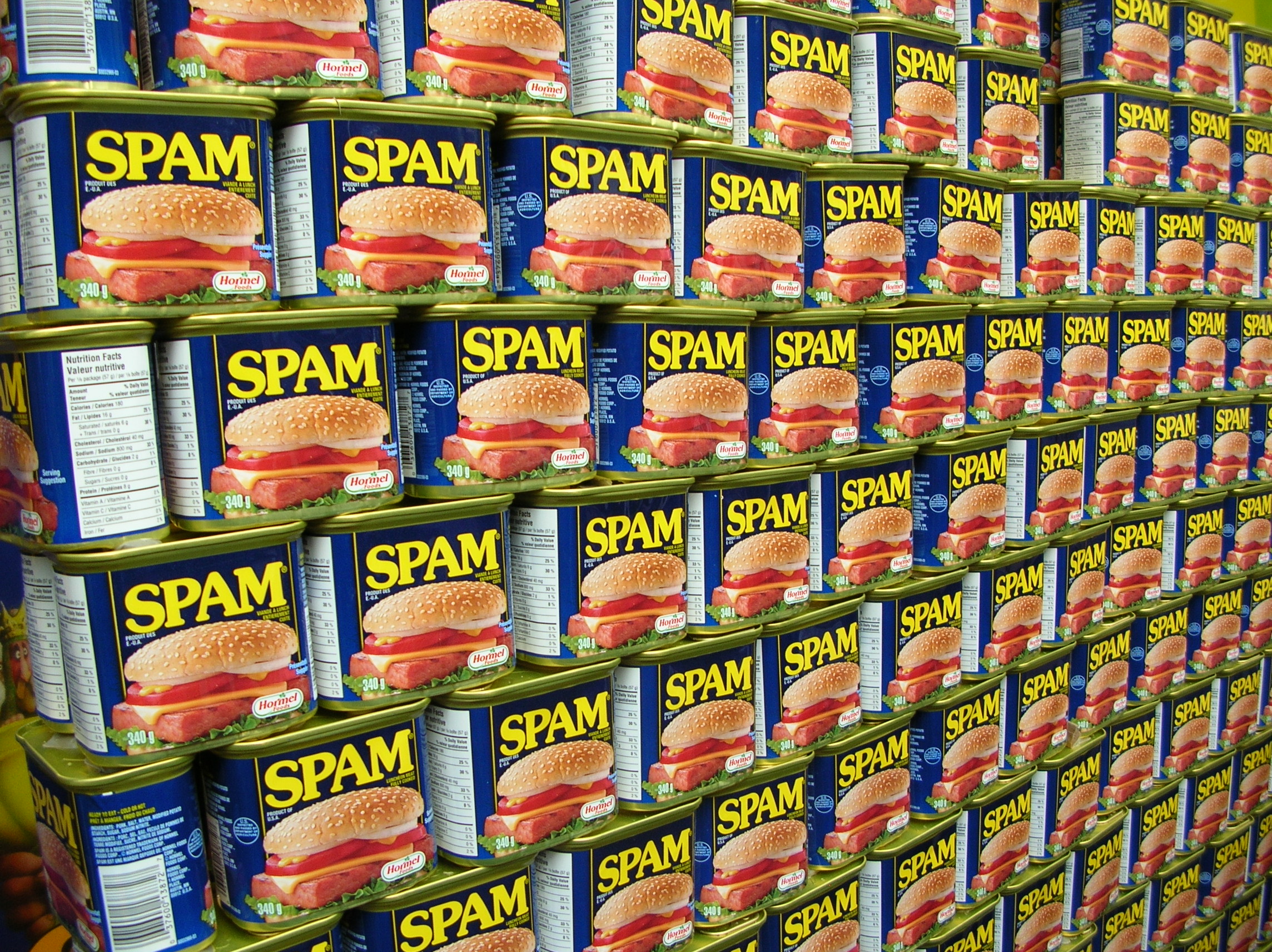 Spam_wall_-_Flickr_-_freezelight.jpg