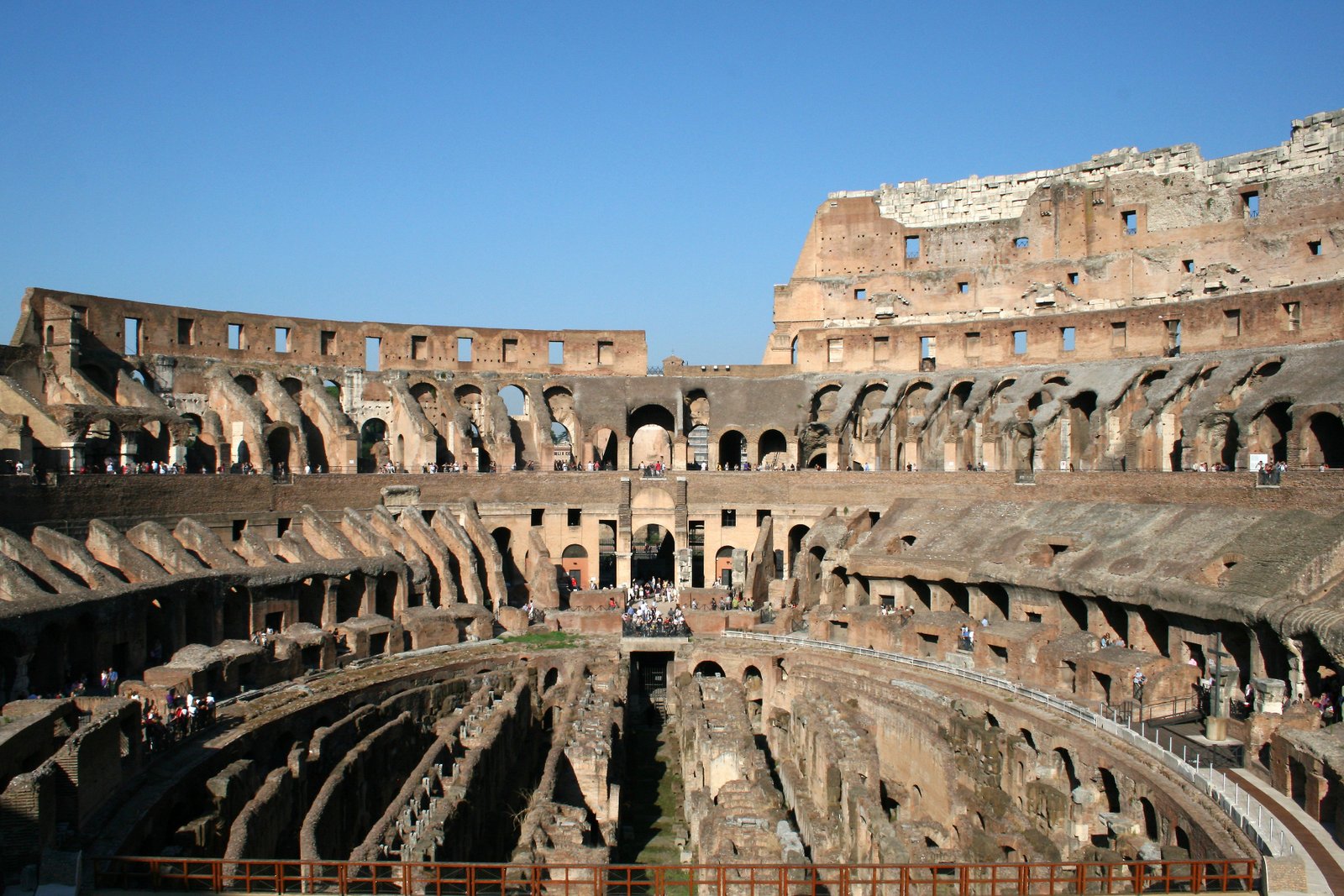 Colosseum-Inside-Photo.jpg